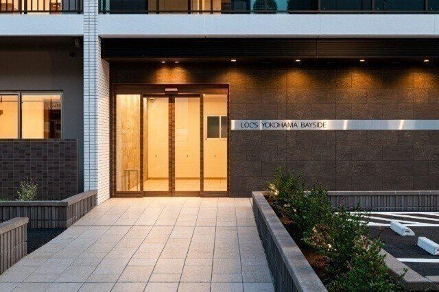 エントランス　駅から徒歩５分