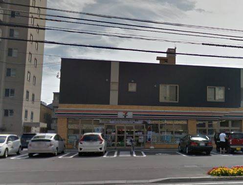 コンビニ　セブンイレブン札幌琴似3条2丁目店（コンビニ）まで363m