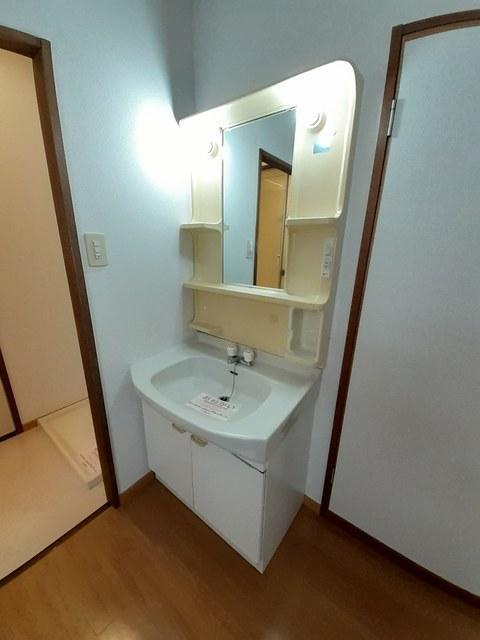 洗面設備　洗面化粧台