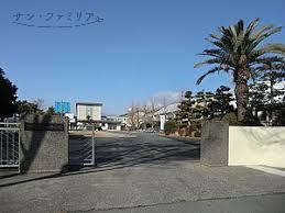 中学校　豊川市立代田中学校（中学校）まで2064m