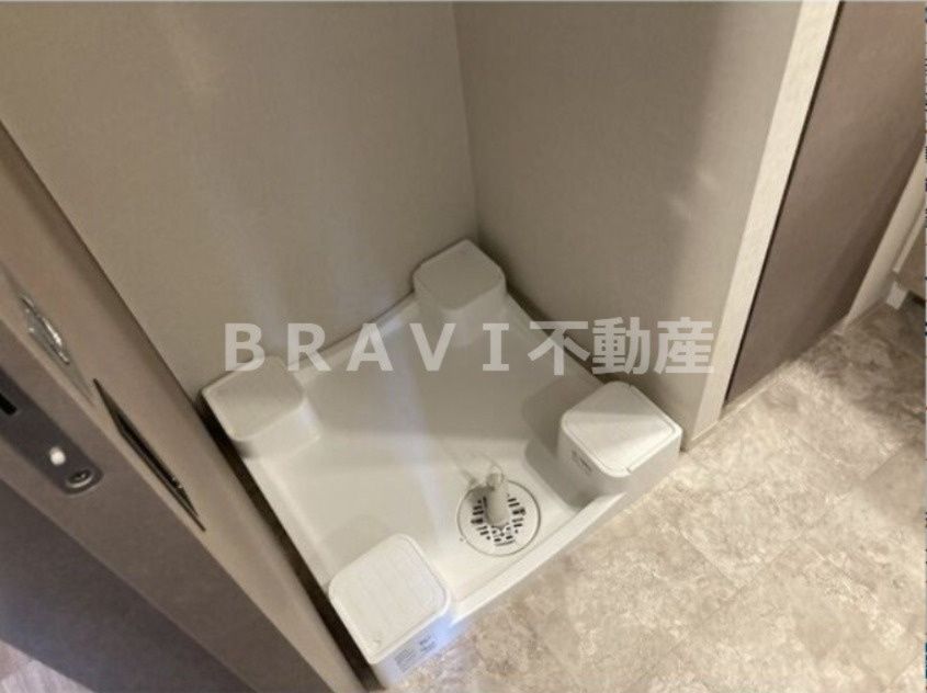 その他設備　【GRAN PASEO心斎橋EAST】洗濯機パン