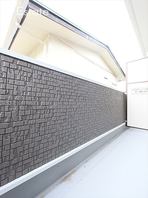 バルコニー　バルコニー