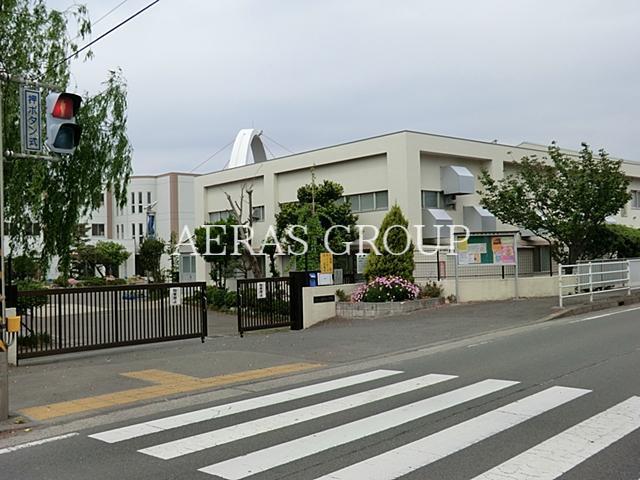 小学校　茅ヶ崎市立柳島小学校（小学校）まで1034m