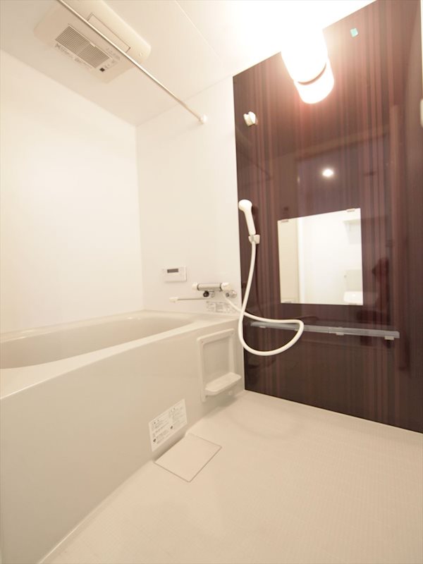 バス・シャワールーム　バスルーム　浴室暖房乾燥機付き