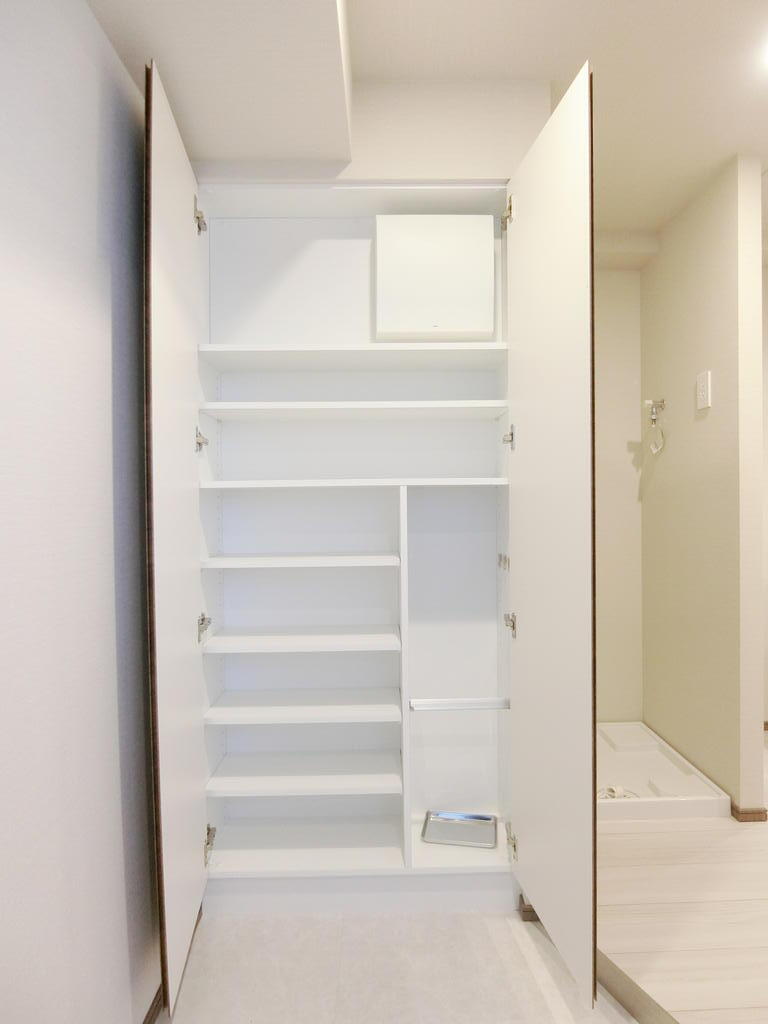 その他設備　シューズボックス