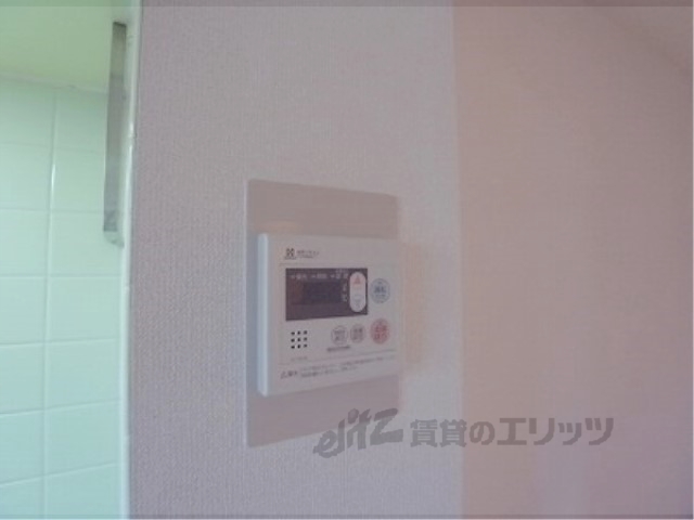 その他設備　給湯パネルで調節ばっちり