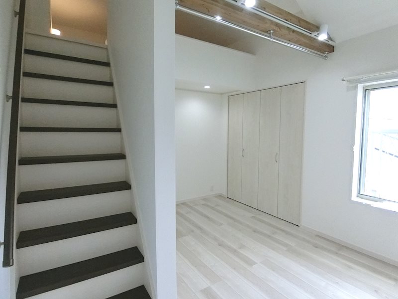 その他部屋・スペース　収納付きの洋室♪ ※同施工別部屋