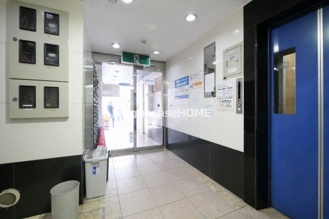 ロビー　ゆとりのあるロビーです