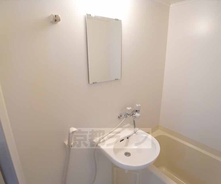 洗面設備　洗面台です。