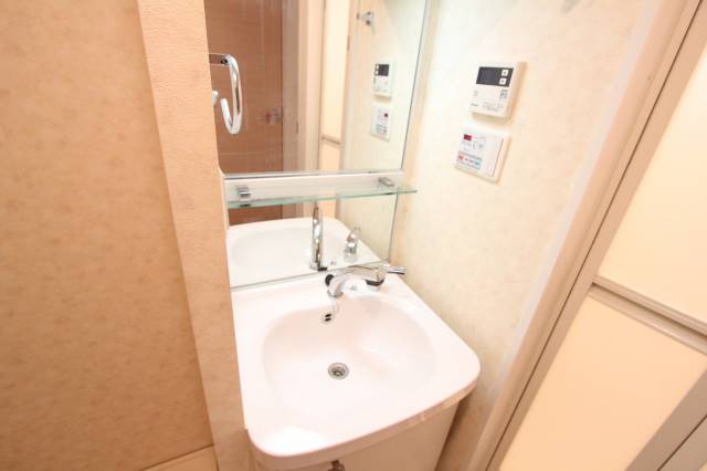 洗面設備　毎朝の支度もラクラク