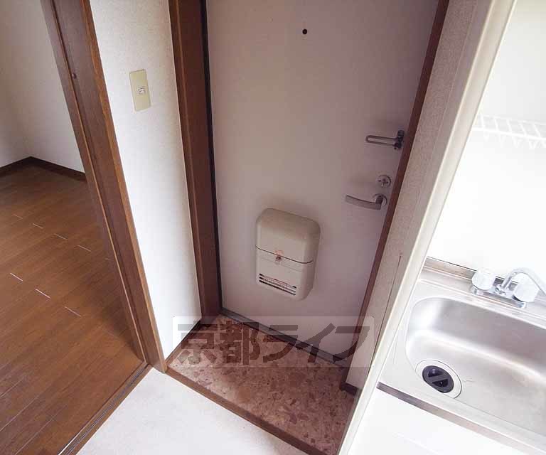 玄関　・お問合せは京都ライフまで・