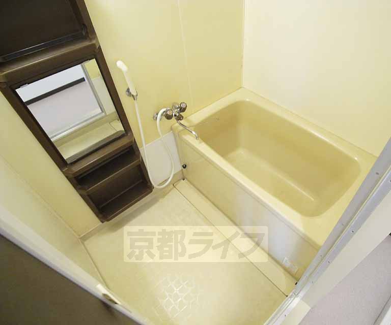 バス・シャワールーム　ゆったりくつろげそうですね。