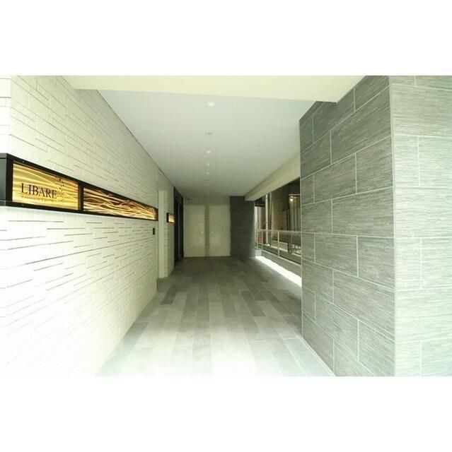 エントランス　清潔なエントランスです