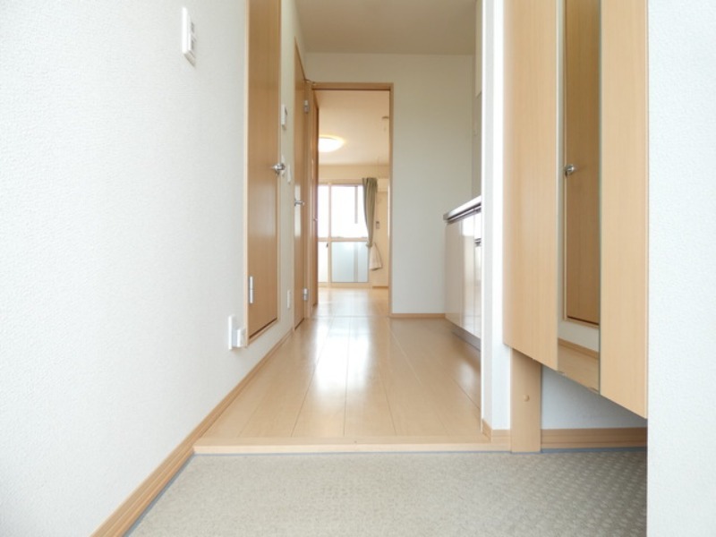 玄関　図面と現状に相違がある場合には現状を優先