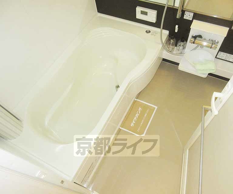 バス・シャワールーム　大きい綺麗なお風呂！