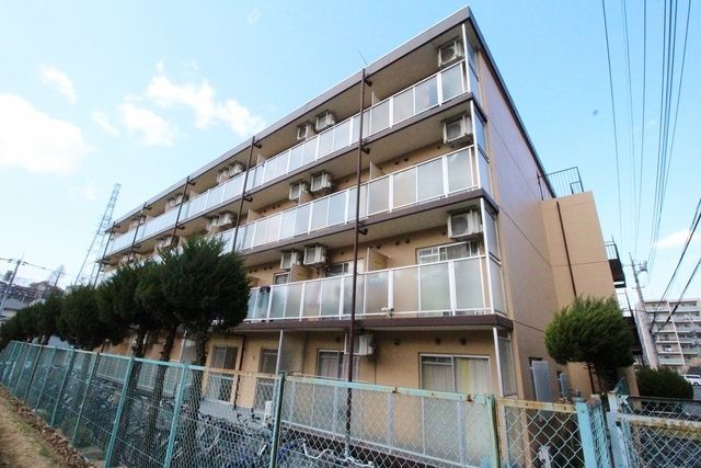 建物外観　★オートロック付の学生専用マンションです！★