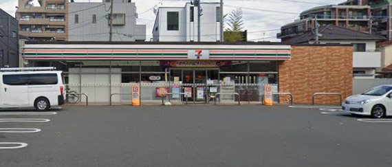 コンビニ　セブンイレブン 福岡地行4丁目店（コンビニ）まで403m