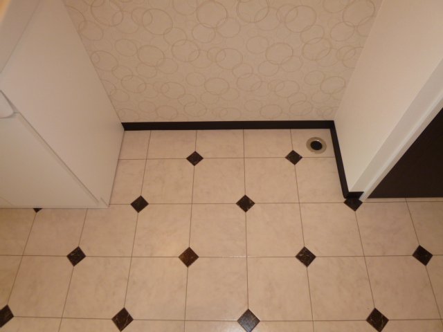 その他　同マンション内のリフォーム部屋写真