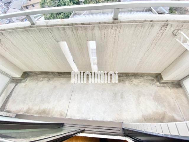 バルコニー　十分な広さのベランダです