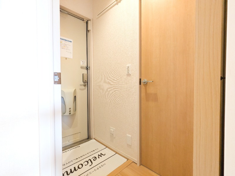 玄関　図面と現状に相違がある場合には現状を優先