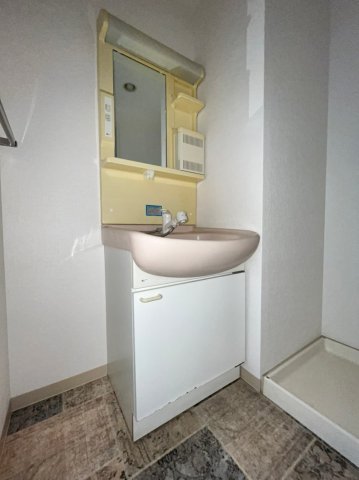 洗面設備　同物件、別号室の写真です。