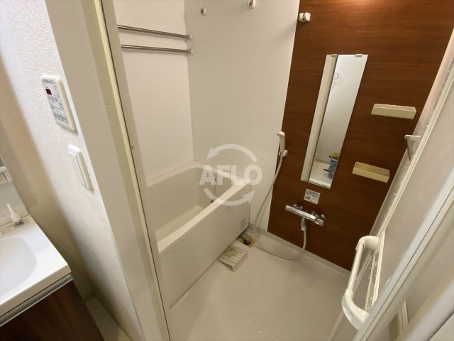 バス・シャワールーム　COZY上汐　浴室