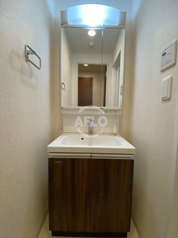 洗面設備　COZY上汐　洗面化粧台