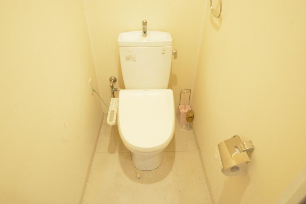 トイレ　シャワー付トイレ