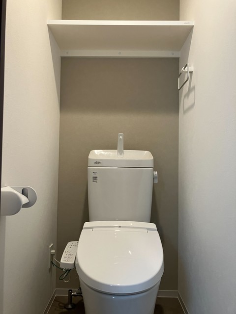 トイレ　※写真は同タイプ住戸です。