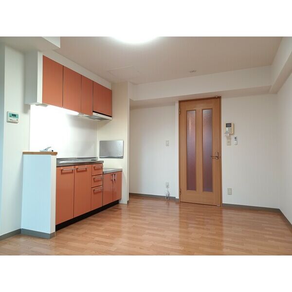 居室・リビング　こちらのリビングで趣味の時間をお楽しみください