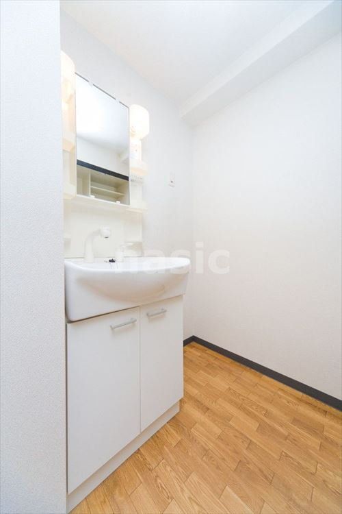 洗面設備　独立洗面化粧台