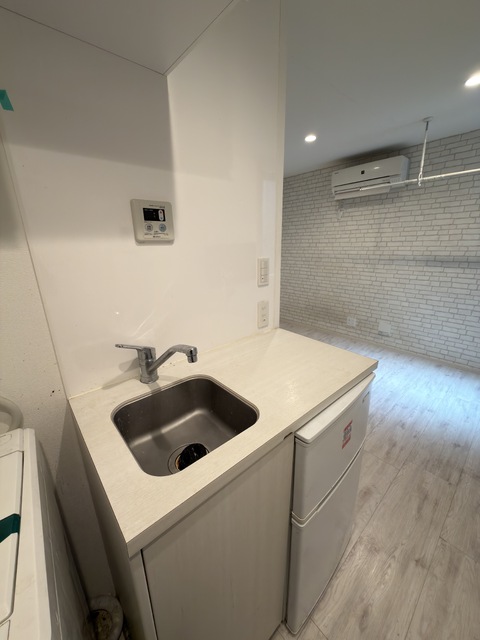 キッチン　※清掃前の状態です