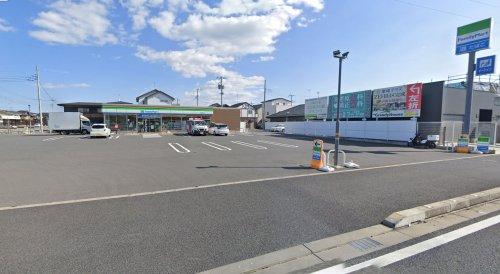 コンビニ　ファミリーマート宇都宮東峰町店（コンビニ）まで986m