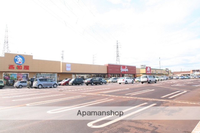 ショッピングセンター　アクロスプラザ長岡（ショッピングセンター）まで1300m