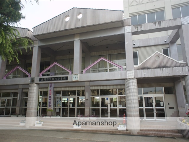 小学校　栖吉小学校（小学校）まで1000m