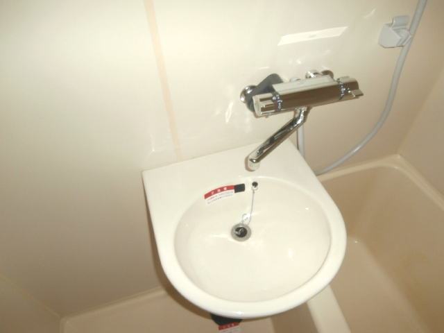 洗面設備　同仕様