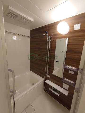 バス・シャワールーム　別部屋参考写真