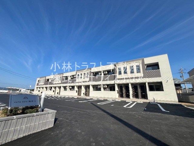 建物外観　建築中