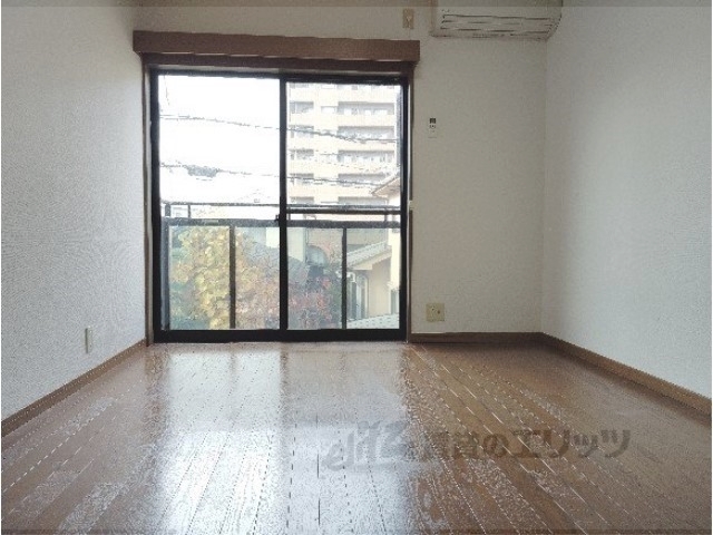 居室・リビング　洋室