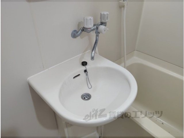 トイレ　洗面台