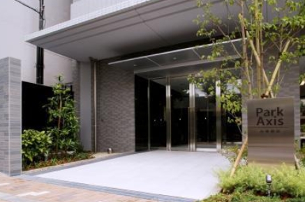 エントランス　落ち着いたエントランスです