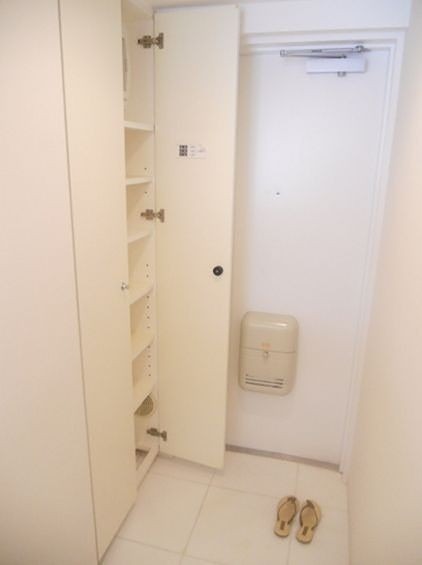 玄関　※同仕様写真