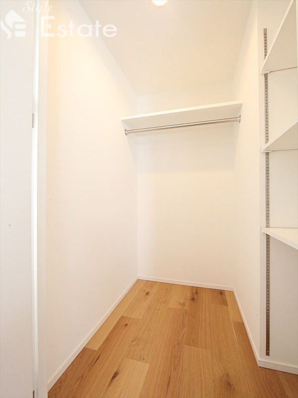 収納　ウォークインクローゼット