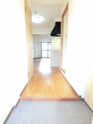 玄関　詳細は、RISUMO江坂本店→06-6155-7137まで♪