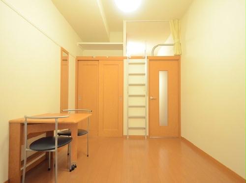 その他部屋・スペース　1Ｆはフローリング床となります