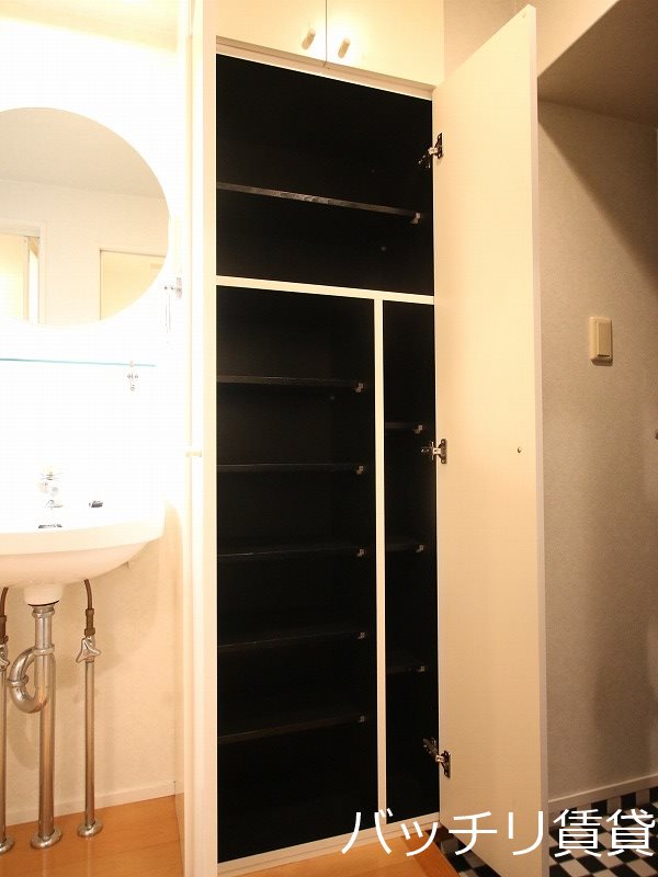 玄関　同シリーズ物件の為、現状を優先いたします