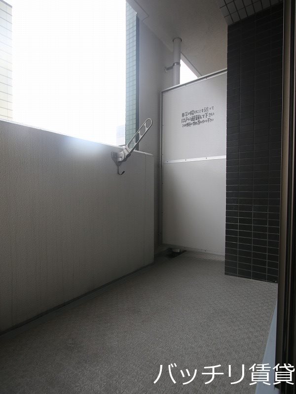 バルコニー　同シリーズ物件の為、現状を優先いたします