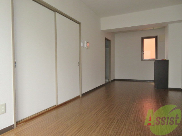 居室・リビング　広くてキレイなＬＤＫが広がっていて、充実した生活が送れそう。