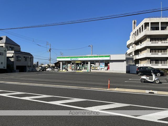 コンビニ　ファミリーマート三島宮川店（コンビニ）まで705m