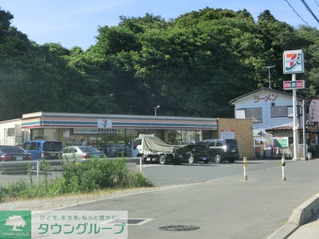 コンビニ　セブンイレブン（コンビニ）まで400m